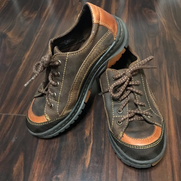 Born Shoes - Born W’s Casual Leather Shoes